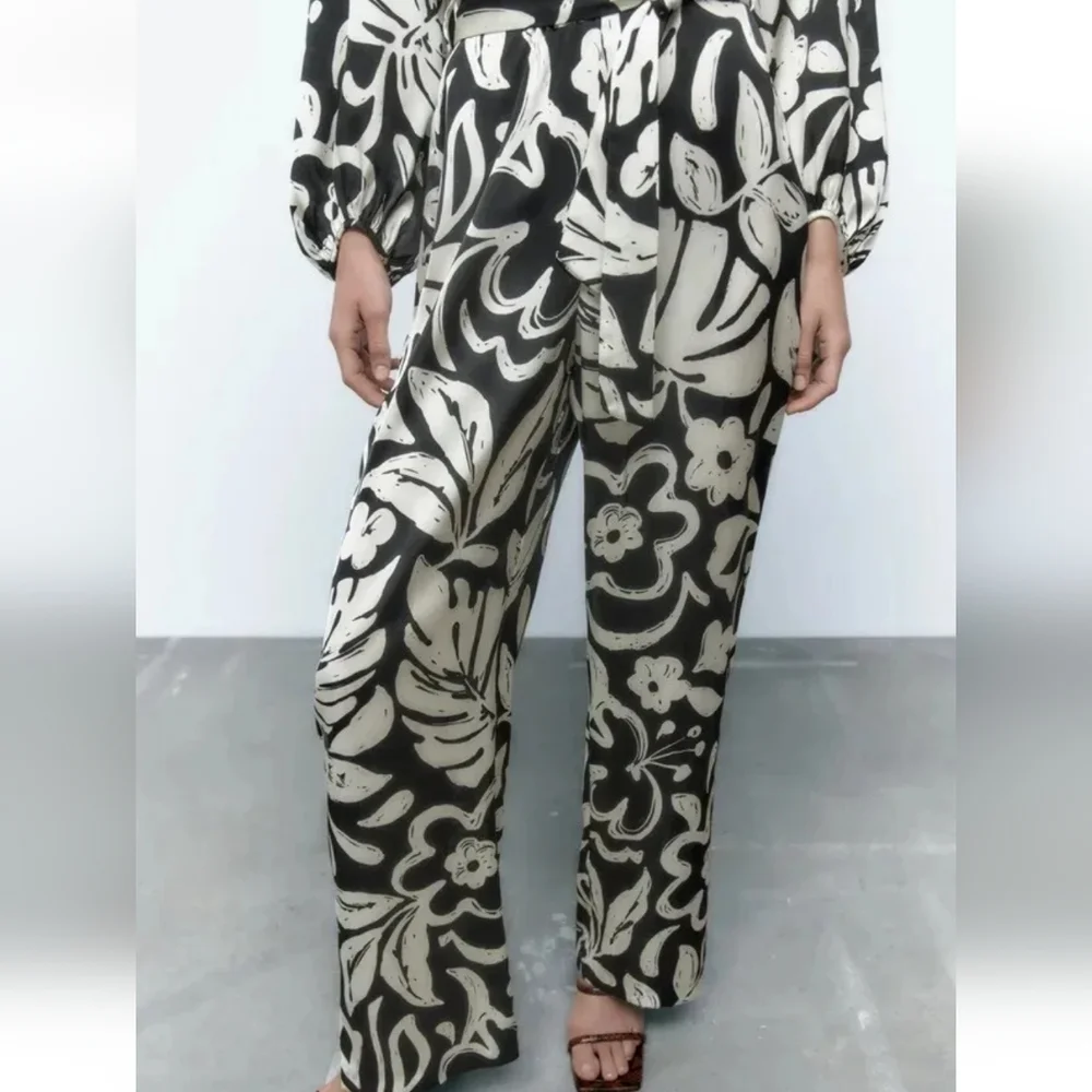 ZARA * SATIN LONG PRINT JUMPSUIT - Picture 8 of 11